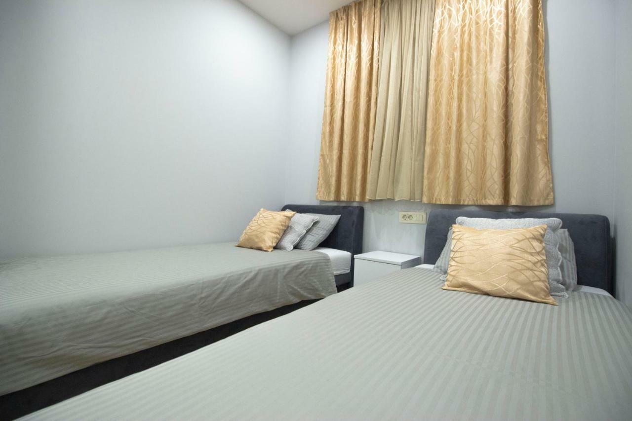 Apartment Deluxe Nana Makarska Esterno foto