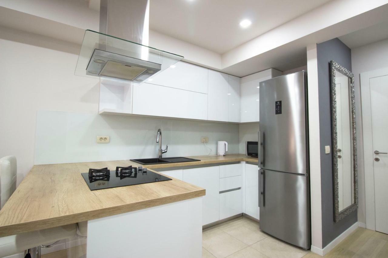 Apartment Deluxe Nana Makarska Esterno foto